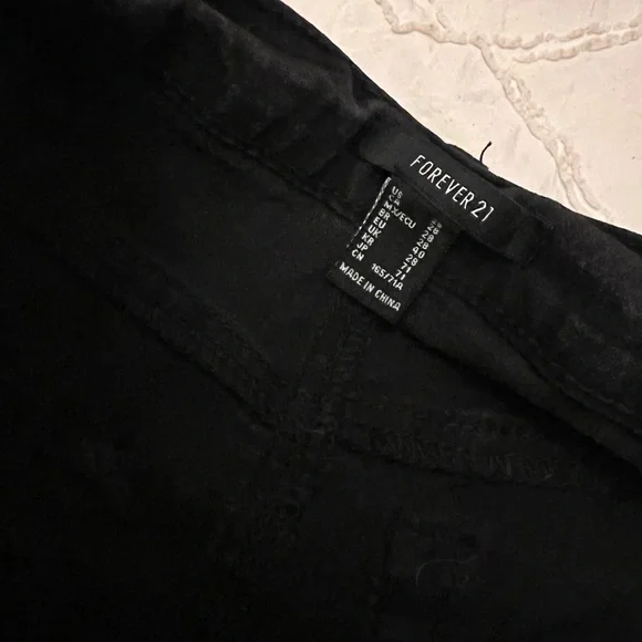 Forever 21 Black Jeans - Picture 4 of 4